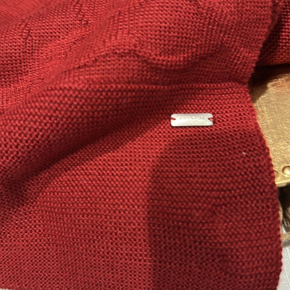 Coach Signature Burgundy Scarf NWT 75” X 10”NWT🎁SO SOFT AND BEAUTIFUL! ♥️♥️♥️ - Picture 7 of 8